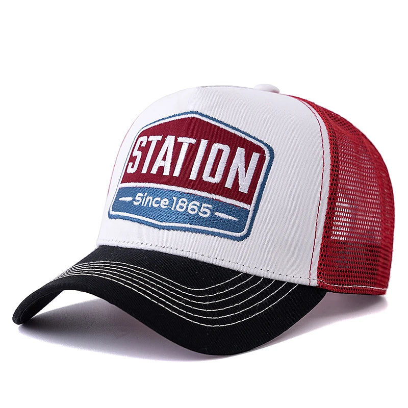 Boné Trucker Station Aba Curva Boné Trucker Station Aba Curva - Preto e Branco