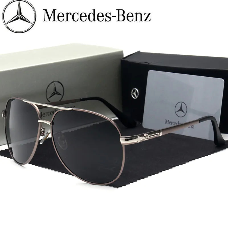 Óculos de sol Mercedes-Benz Premiere com armação metálica rosada e lentes escuras