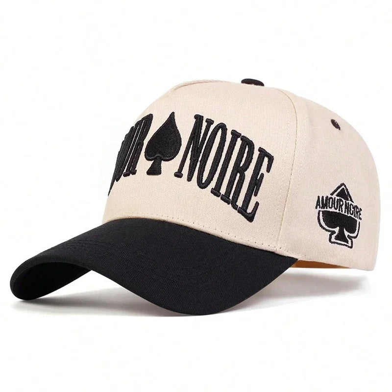 Boné AMOUR NOIRE Aba Curva Boné AMOUR NOIRE Aba Curva - Cáqui e Preto 
