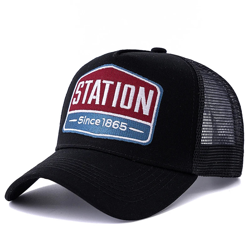 Boné Trucker Station Aba Curva Boné Trucker Station Aba Curva - Preto 